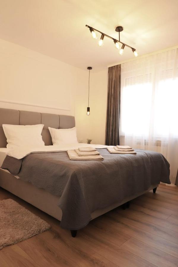 Apartman Nila Lägenhet Vukovar Exteriör bild