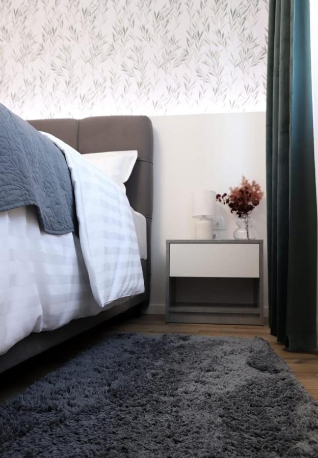 Apartman Nila Lägenhet Vukovar Exteriör bild