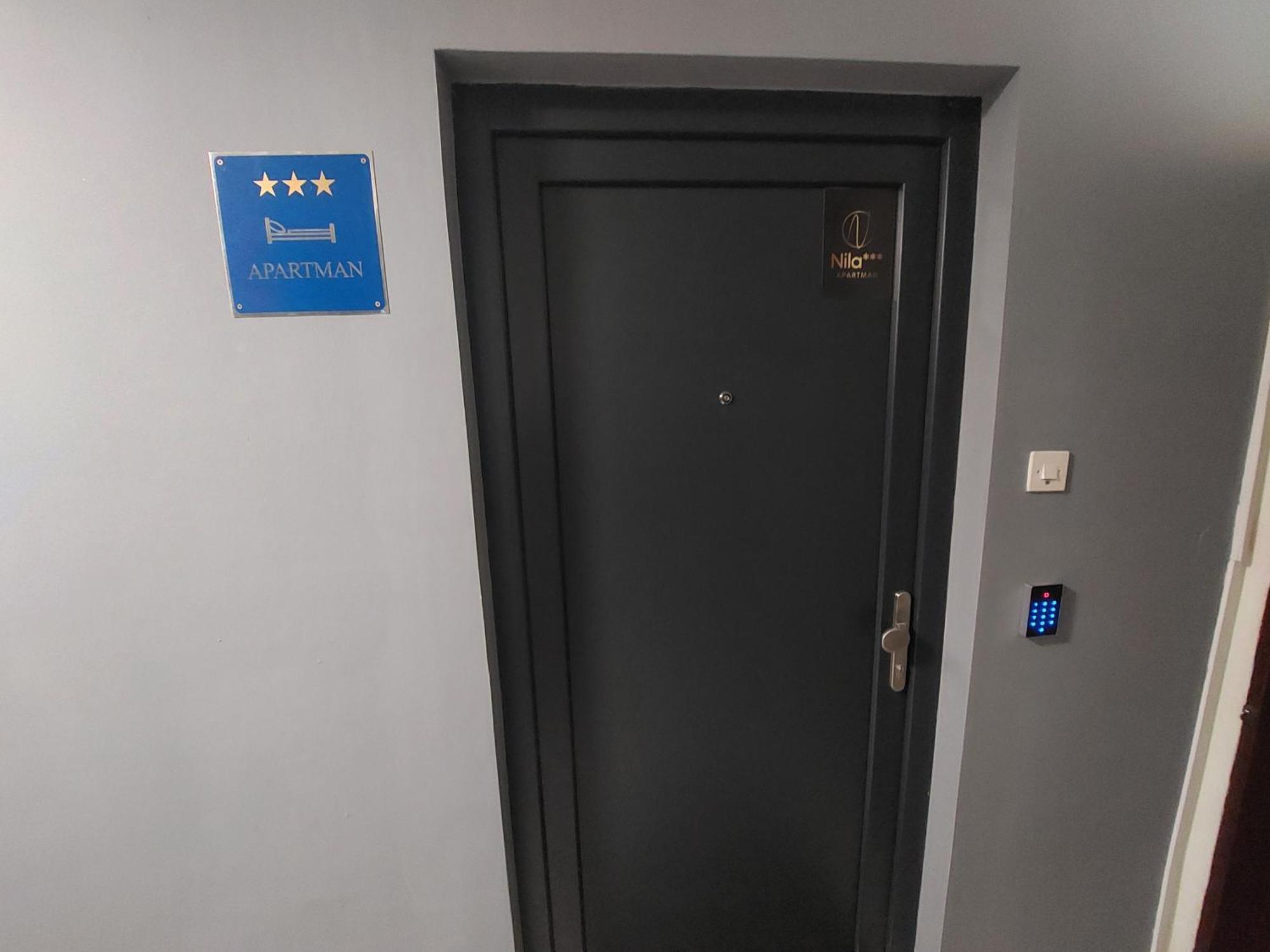 Apartman Nila Lägenhet Vukovar Exteriör bild